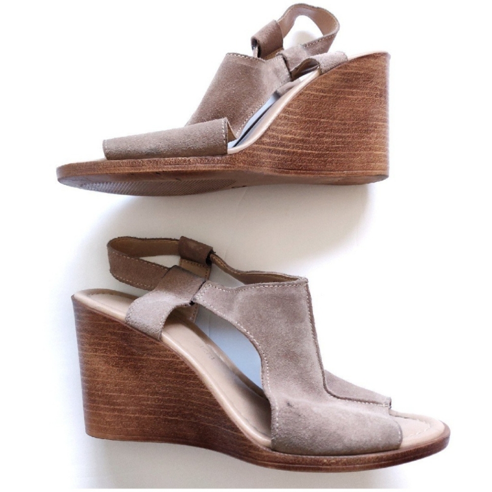 Barbara Barbieri-Tan Suede Leather Wedges